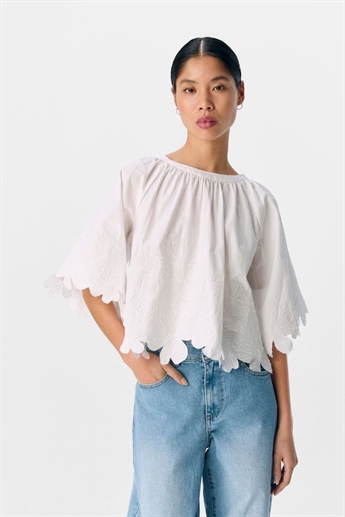 Judy Flower Top, Cloud Dancer